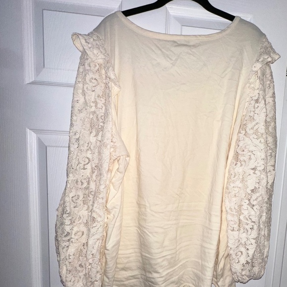 Pioneer Woman Brand Off-White Top – Size 2XL – Lace Sleeves - Picture 5 of 5
